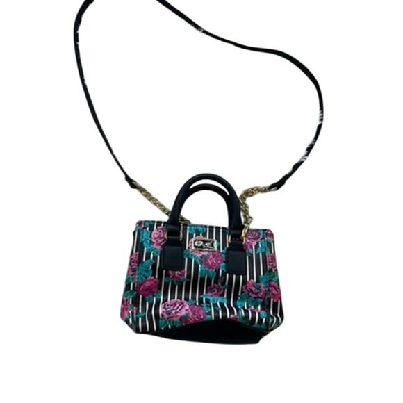 EUC Betsey Johnson black and white striped with pink roses pattern purse bag Y2K - Picture 1 of 7
